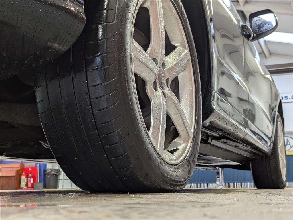 <p>2011 AUDI Q5 S LINE TDI QUATTRO A</p>