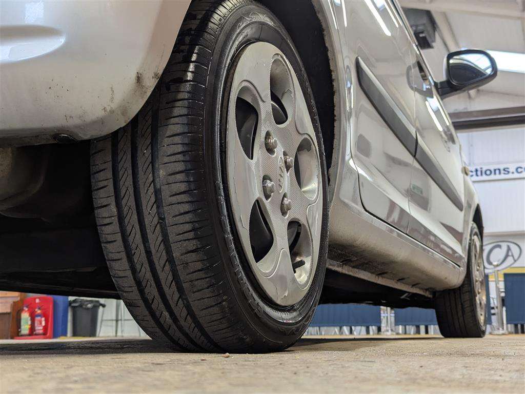 <p>2010 KIA PICANTO 2</p>