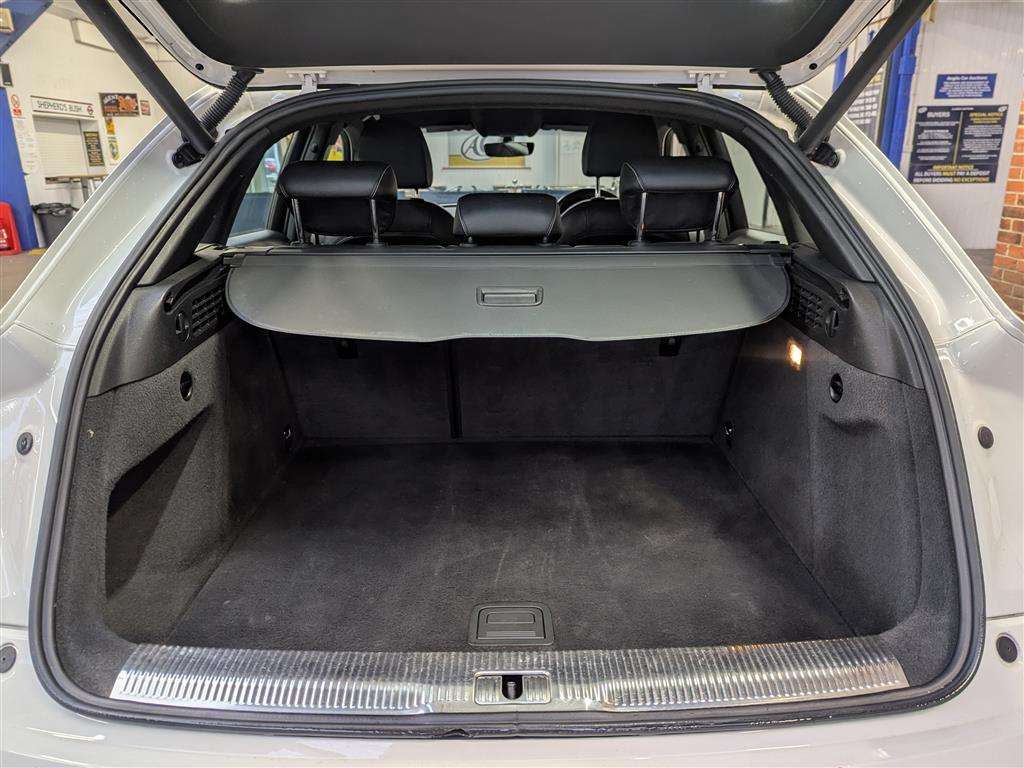 <p>2015 AUDI Q3 S LINE TDI</p>