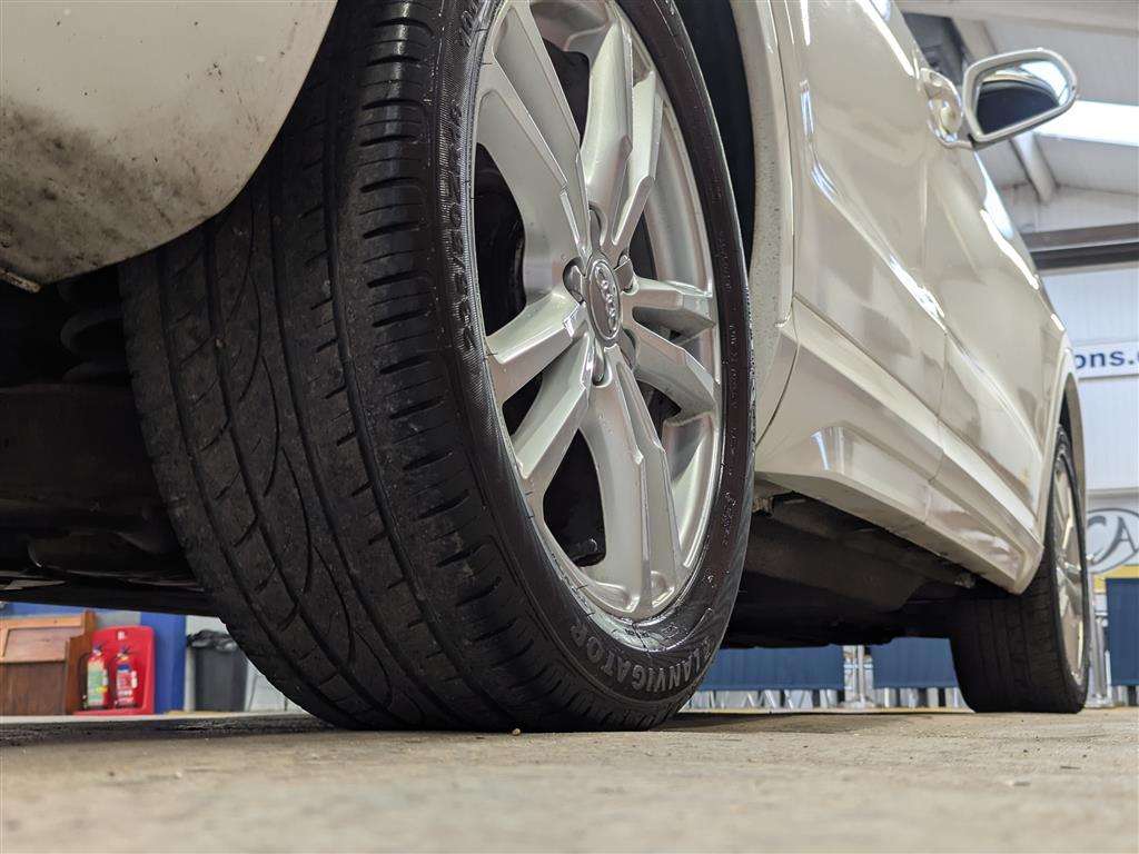 <p>2015 AUDI Q3 S LINE TDI</p>