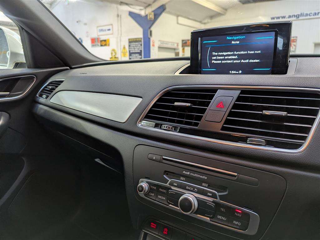 <p>2015 AUDI Q3 S LINE TDI</p>