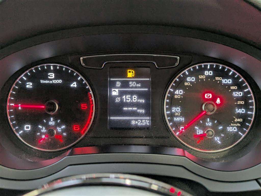 <p>2015 AUDI Q3 S LINE TDI</p>