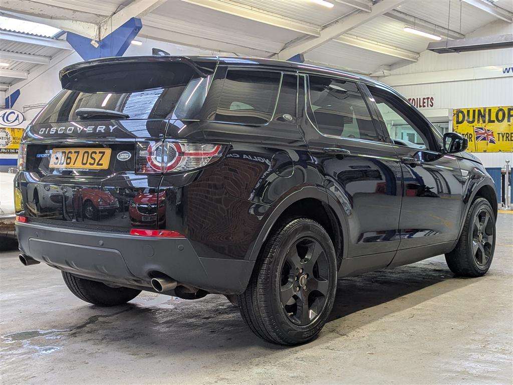 <p>2017 LAND ROVER DISCOVERY SPORT HSE ED4</p>