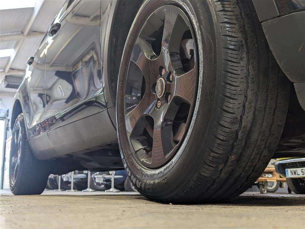 <p>2017 LAND ROVER DISCOVERY SPORT HSE ED4</p>