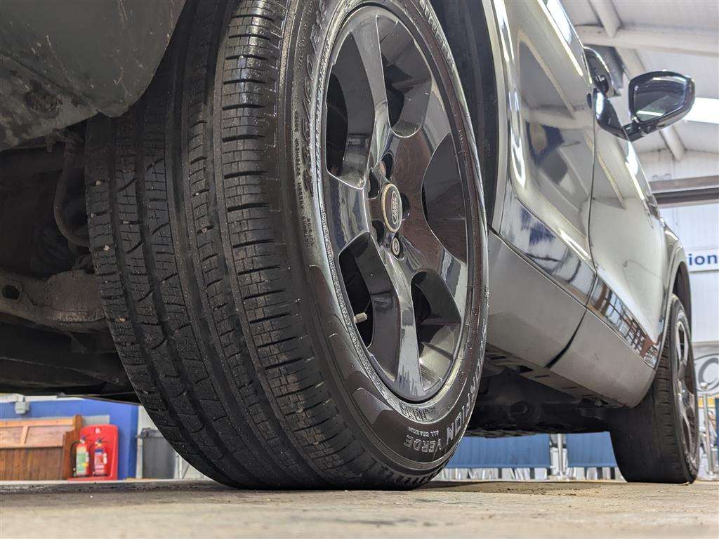 <p>2017 LAND ROVER DISCOVERY SPORT HSE ED4</p>