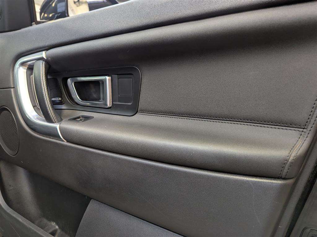 <p>2017 LAND ROVER DISCOVERY SPORT HSE ED4</p>