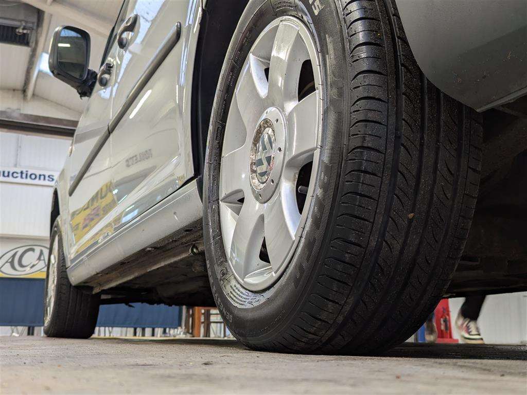 <p>2006 VOLKSWAGEN CADDY C20 TDI S-A</p>