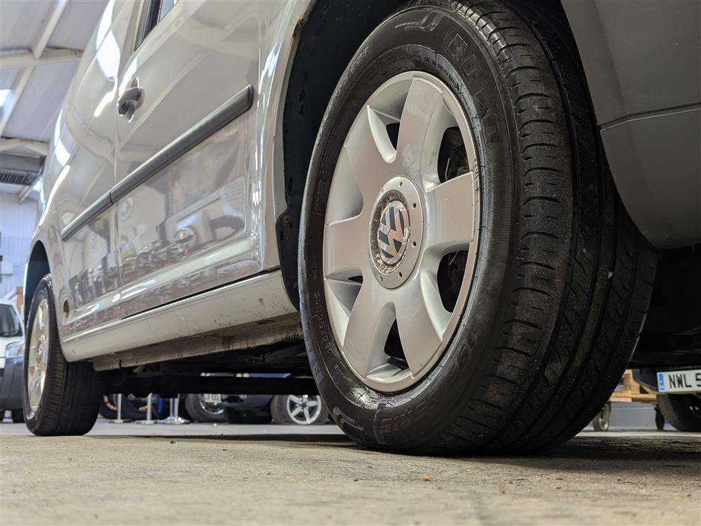 <p>2006 VOLKSWAGEN CADDY C20 TDI S-A</p>