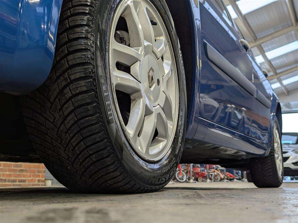 <p>2008 RENAULT MEGANE DYNAMIQUE S VVT</p>