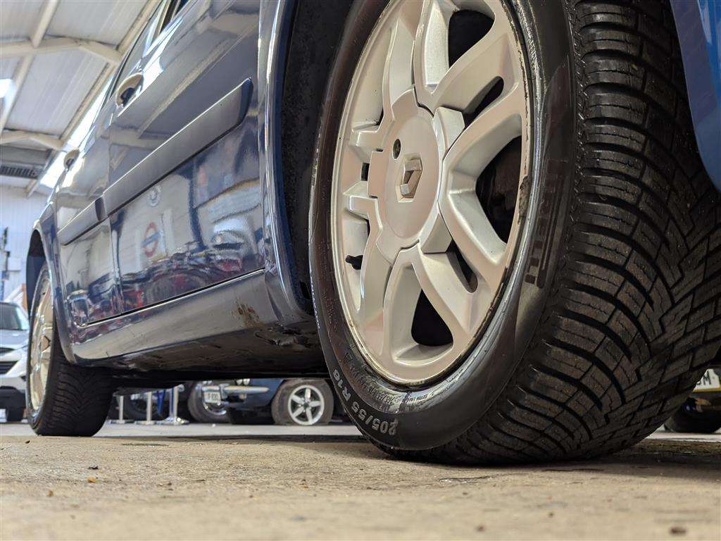 <p>2008 RENAULT MEGANE DYNAMIQUE S VVT</p>