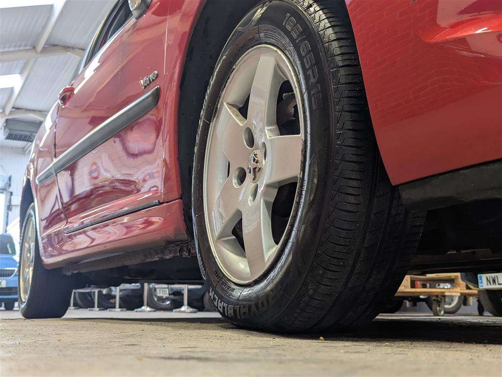 <p>2009 PEUGEOT 207 VERVE</p>