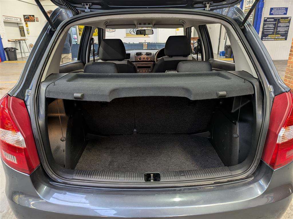 <p>2011 SKODA FABIA S 6V</p>