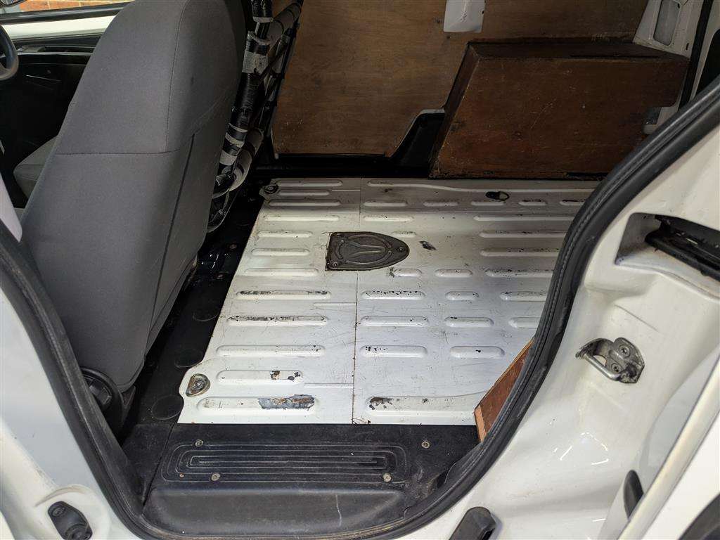 <p>2012 PEUGEOT BIPPER S HDI</p>