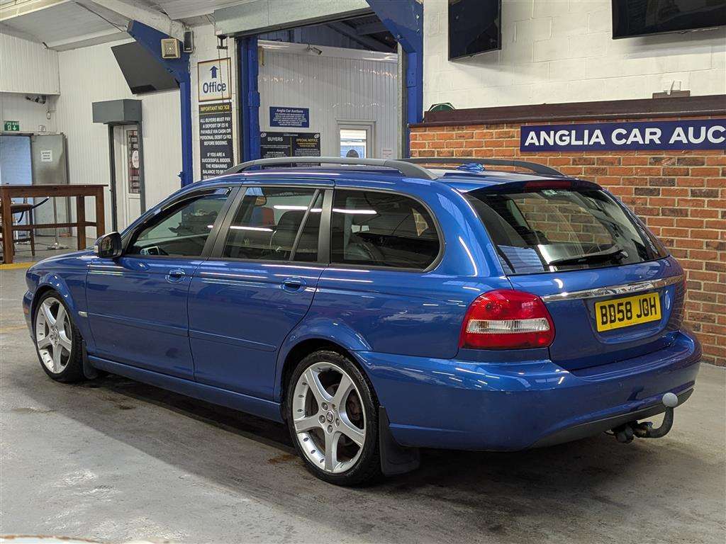 <p>2008 JAGUAR X-TYPE SE</p>