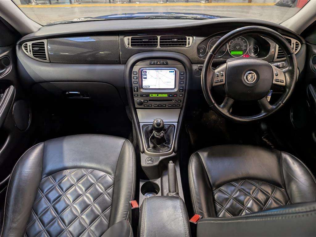 <p>2008 JAGUAR X-TYPE SE</p>