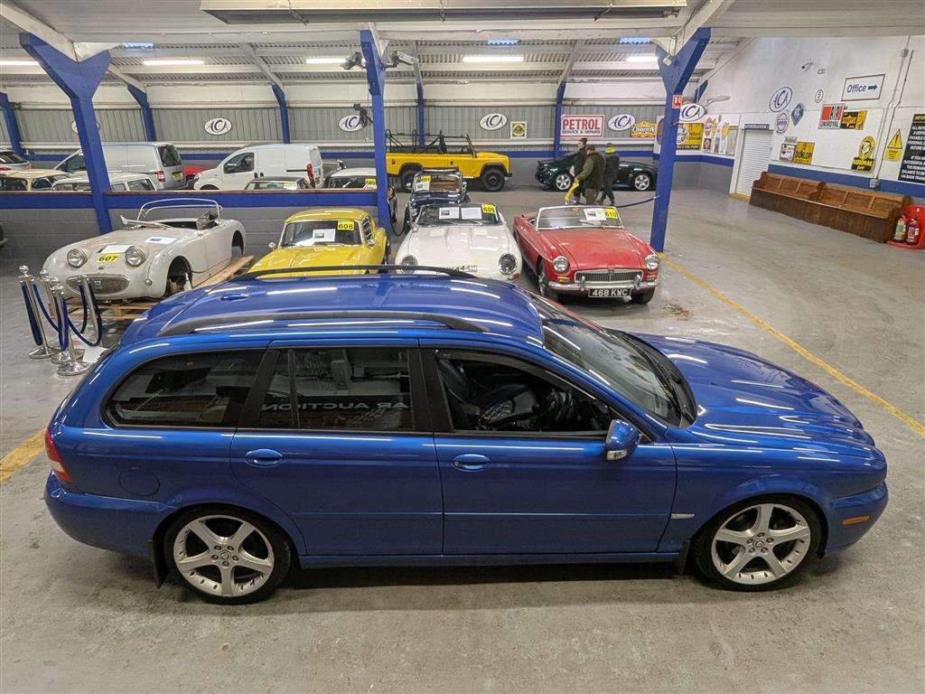 <p>2008 JAGUAR X-TYPE SE</p>