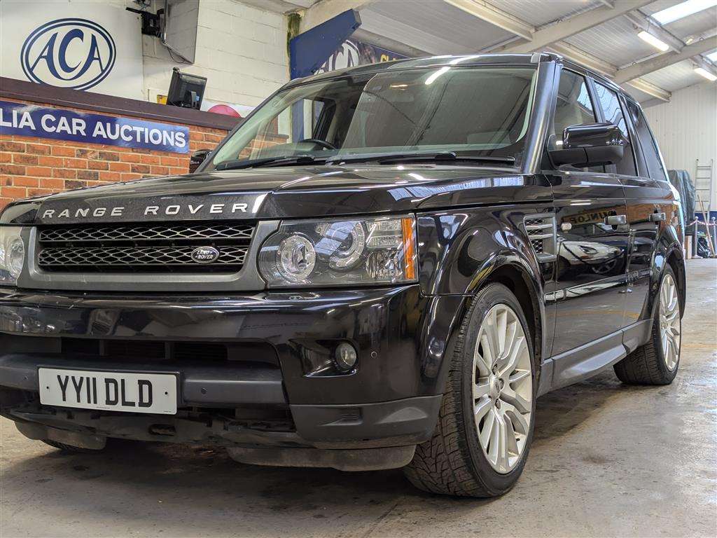 <p>2011 LAND ROVER RANGE ROVER SP HSE TDV6 A</p>