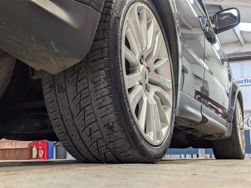 <p>2011 LAND ROVER RANGE ROVER SP HSE TDV6 A</p>