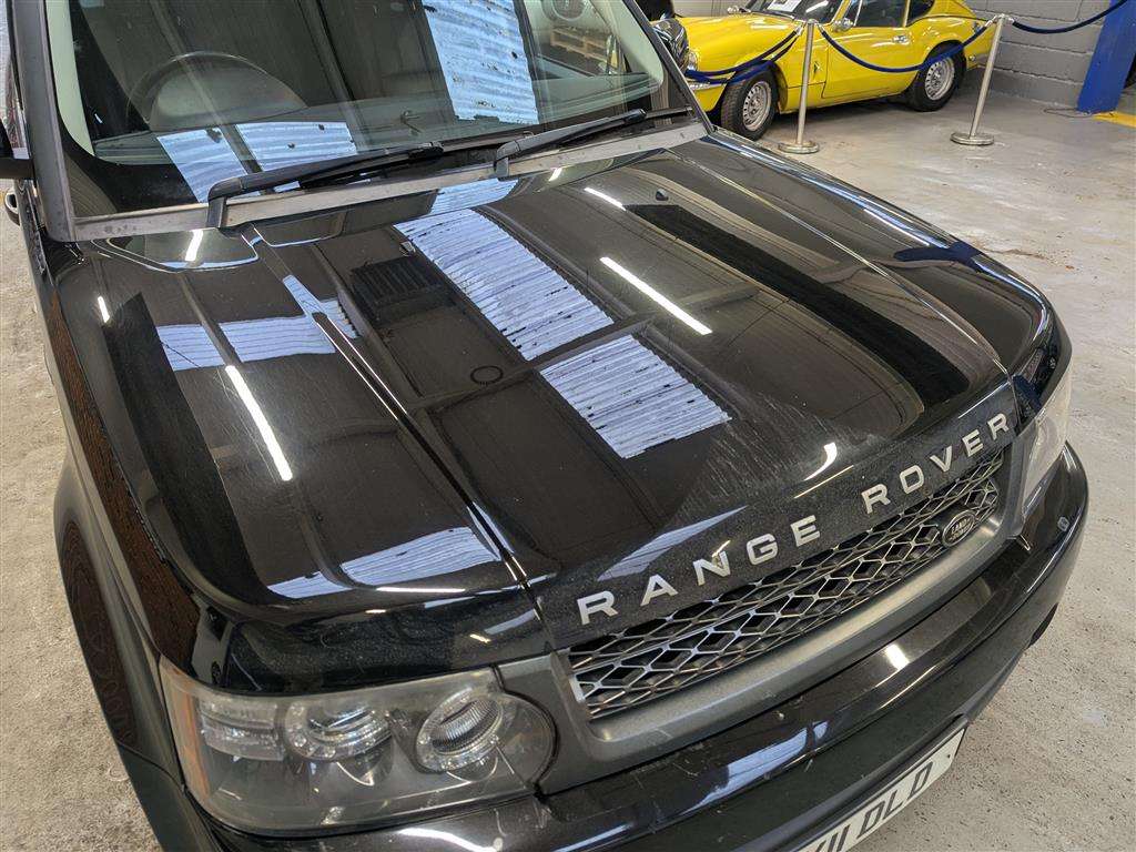 <p>2011 LAND ROVER RANGE ROVER SP HSE TDV6 A</p>