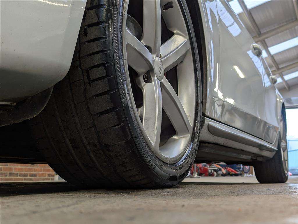 <p>2009 AUDI A4 S LINE TDI AUTO</p>