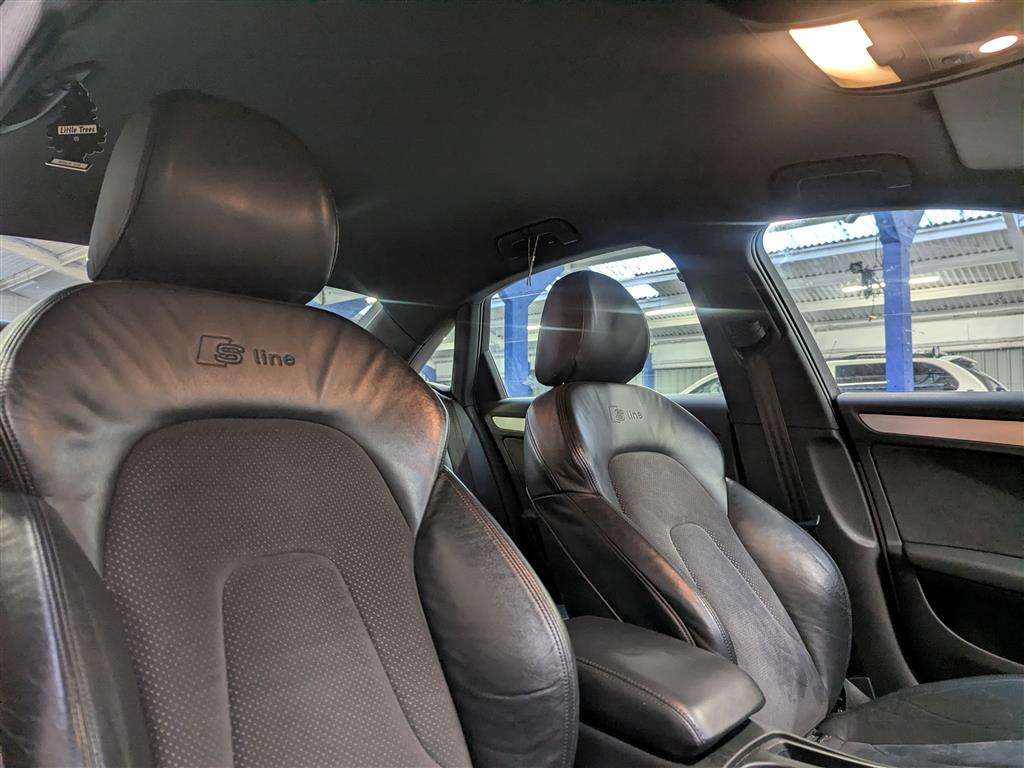 <p>2009 AUDI A4 S LINE TDI AUTO</p>