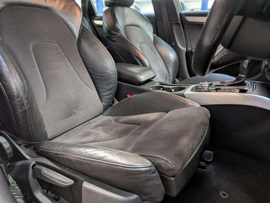 <p>2009 AUDI A4 S LINE TDI AUTO</p>