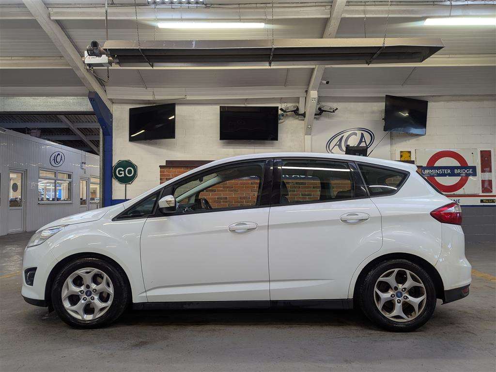 <p>2013 FORD C-MAX ZETEC TDCI</p>