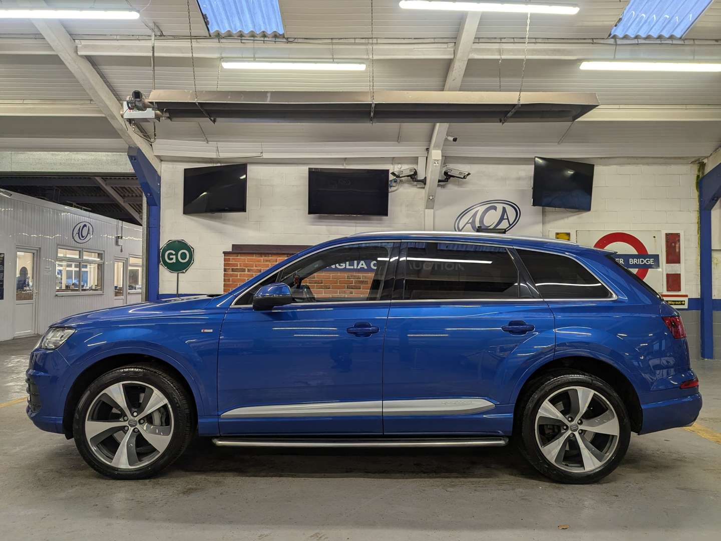 <p>2016 AUDI Q7 S LINE TDI QUATTRO AUT</p>