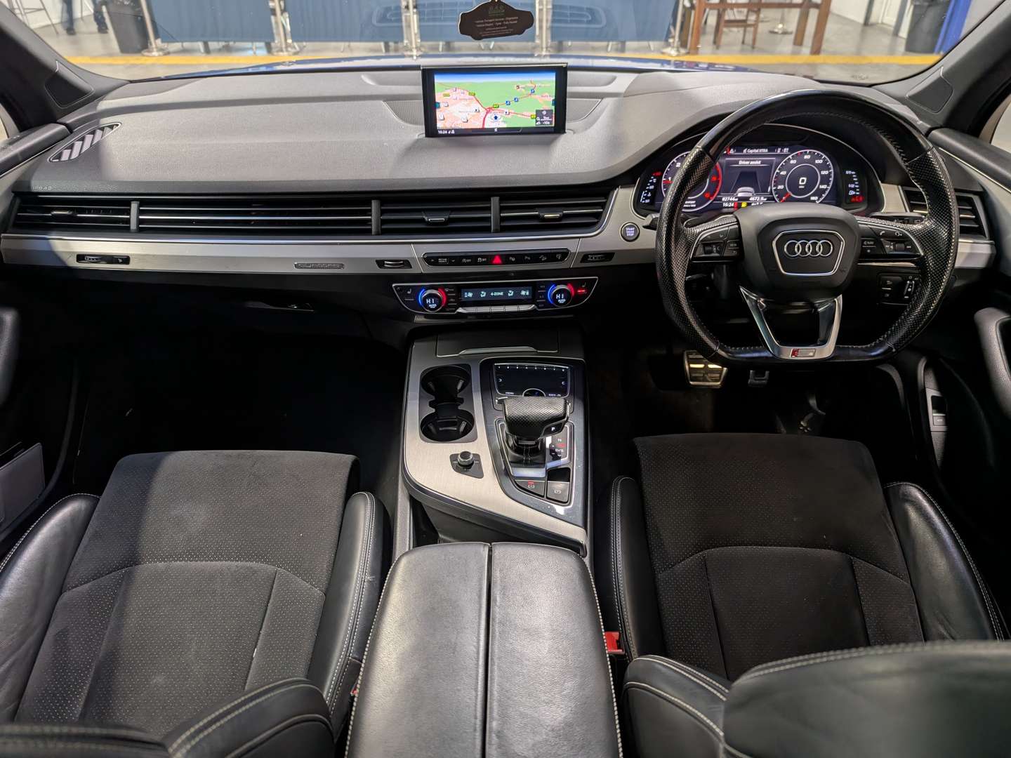 <p>2016 AUDI Q7 S LINE TDI QUATTRO AUT</p>