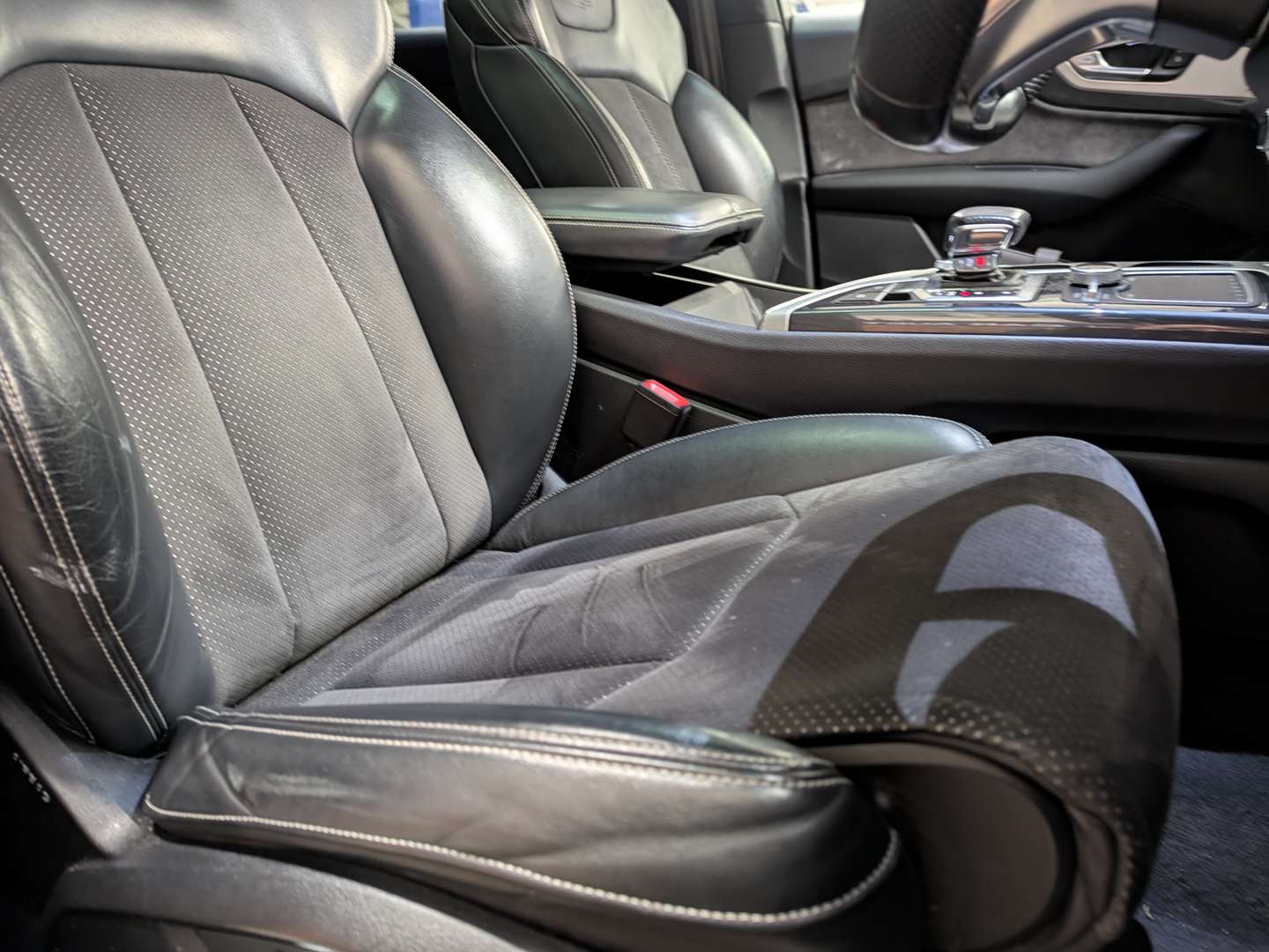 <p>2016 AUDI Q7 S LINE TDI QUATTRO AUT</p>