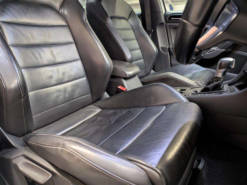 <p>2016 VOLKSWAGEN GOLF GTD S-A</p>