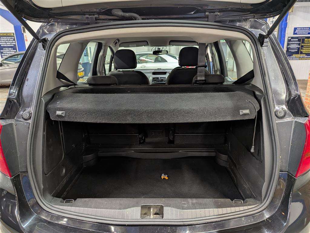 <p>2010 VAUXHALL MERIVA S TURBO</p>