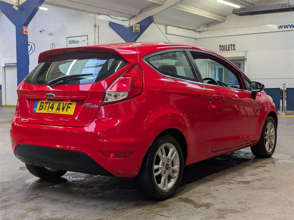 <p>2014 FORD FIESTA ZETEC</p>