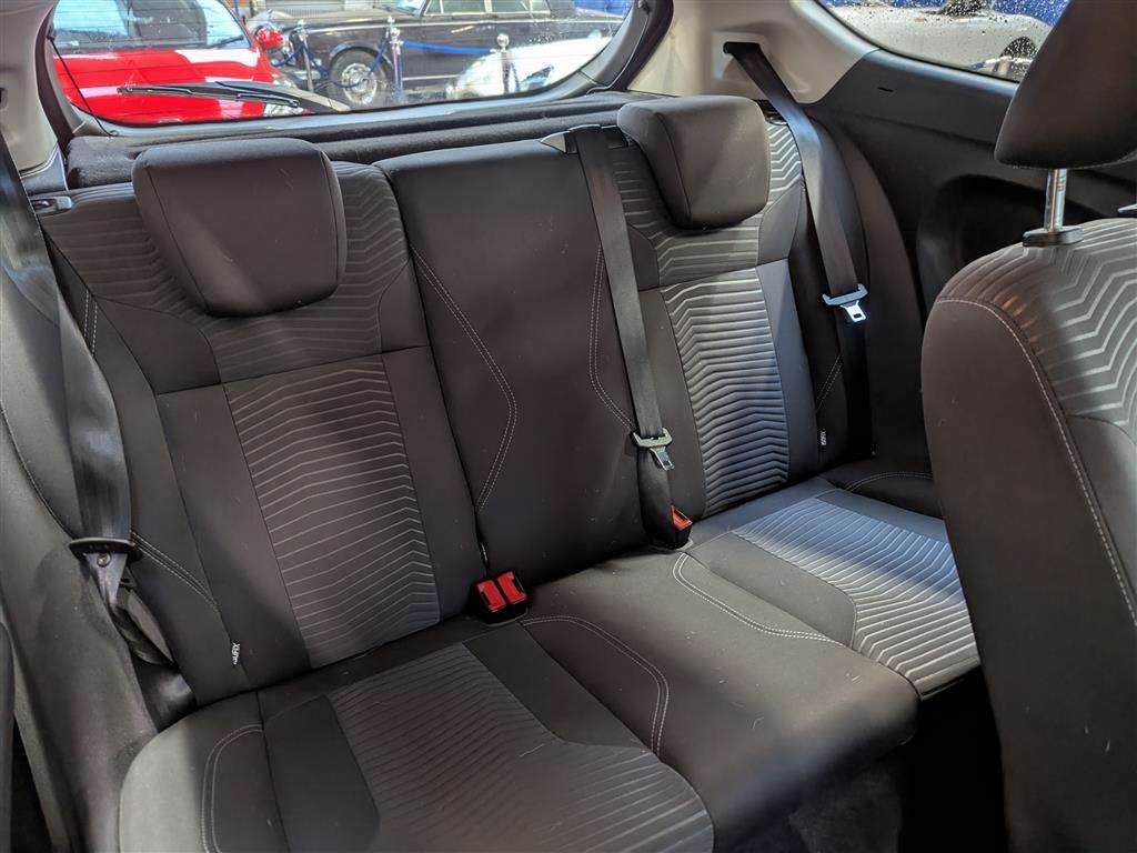 <p>2014 FORD FIESTA ZETEC</p>