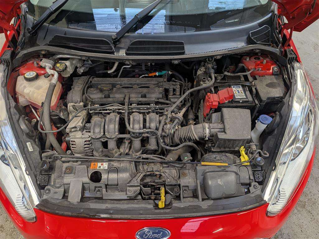 <p>2014 FORD FIESTA ZETEC</p>