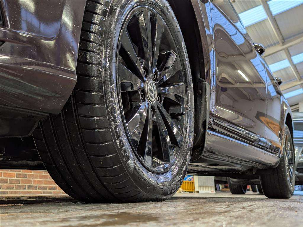 <p>2017 VOLKSWAGEN GOLF SE TDI BMT</p>