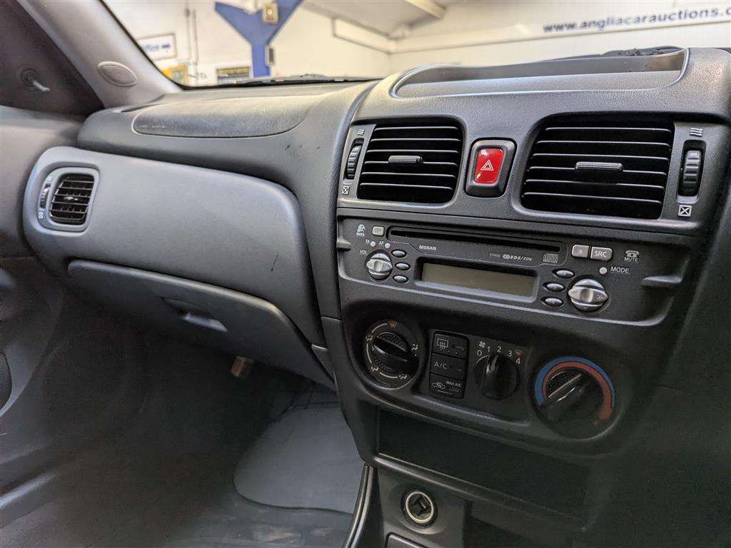 <p>2005 NISSAN ALMERA S</p>