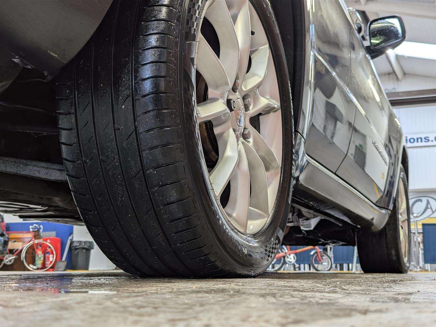 <p>2014 JEEP GRAND CHEROKEE SUMMIT CRD</p>