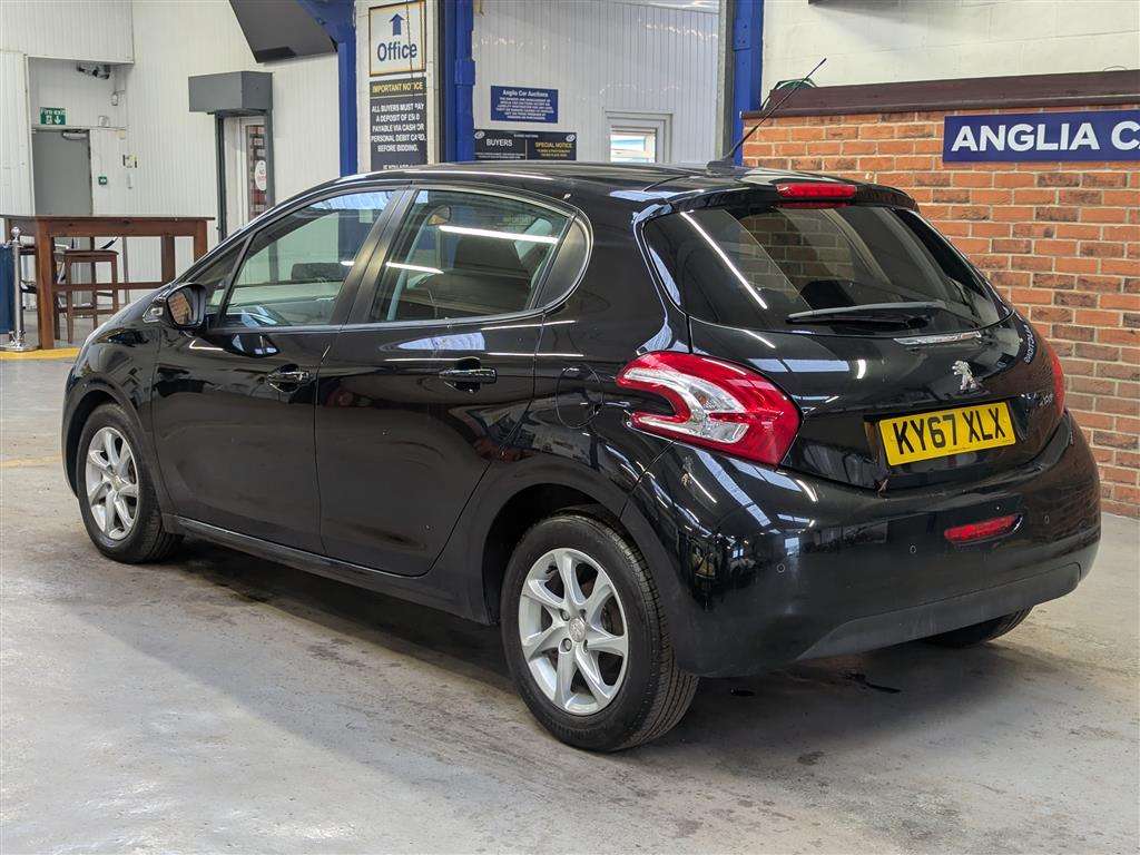 <p>2017 PEUGEOT 208 ACTIVE BLUE HDI S/S</p>