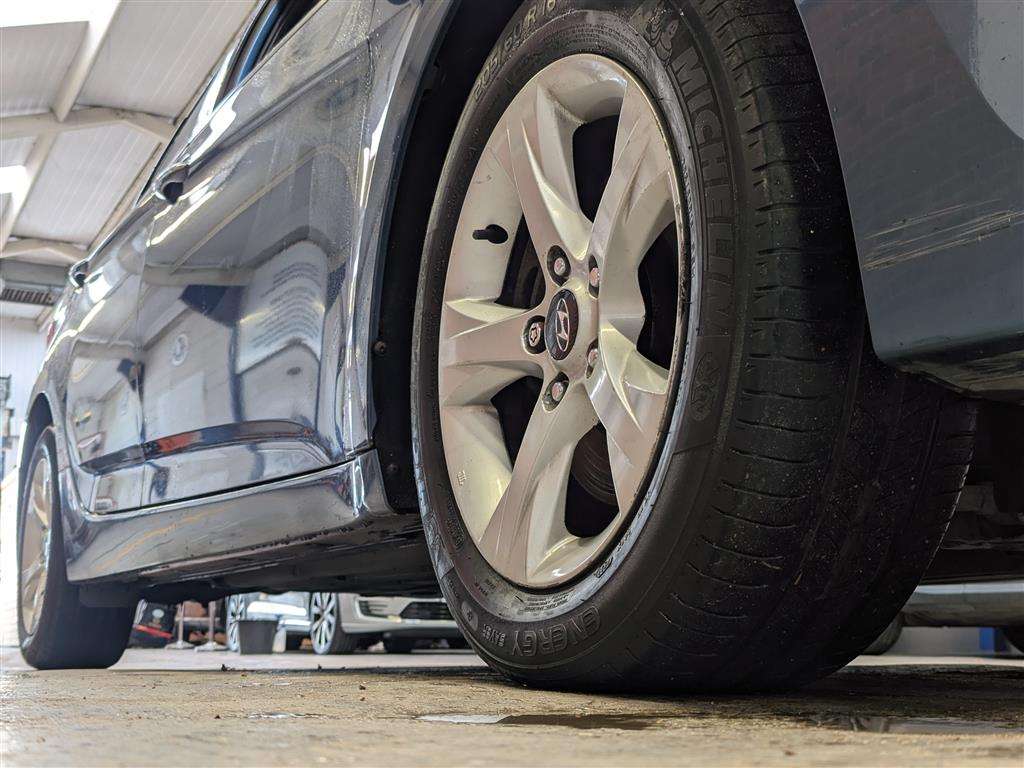 <p>2013 HYUNDAI I40 STYLE BLUE DRIVE CRDI</p>