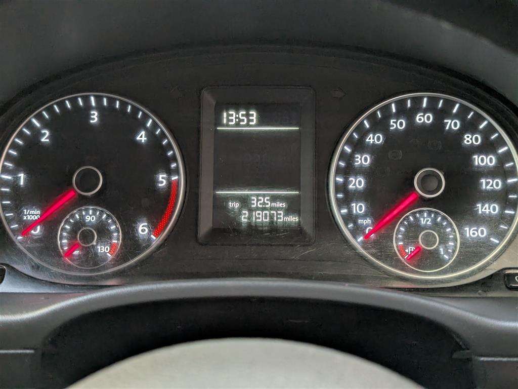 <p>2015 VOLKSWAGEN CADDY C20 STARTLINE TDI</p>