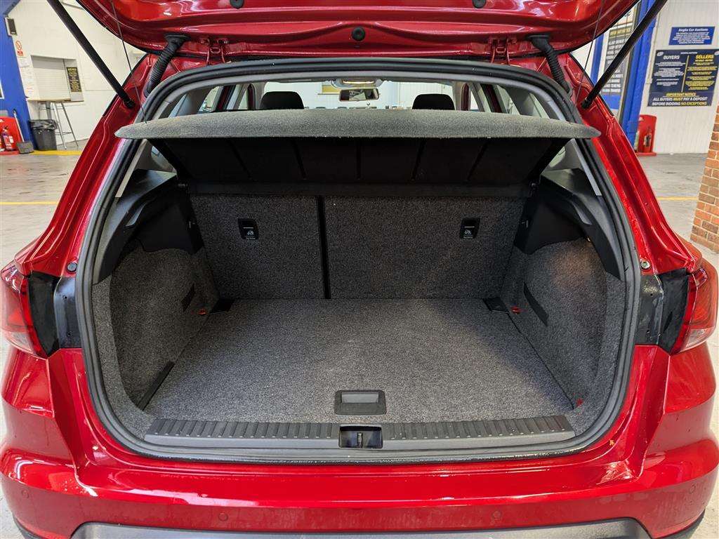 <p>2018 SEAT ARONA SE TECHNOLOGY TDI</p>