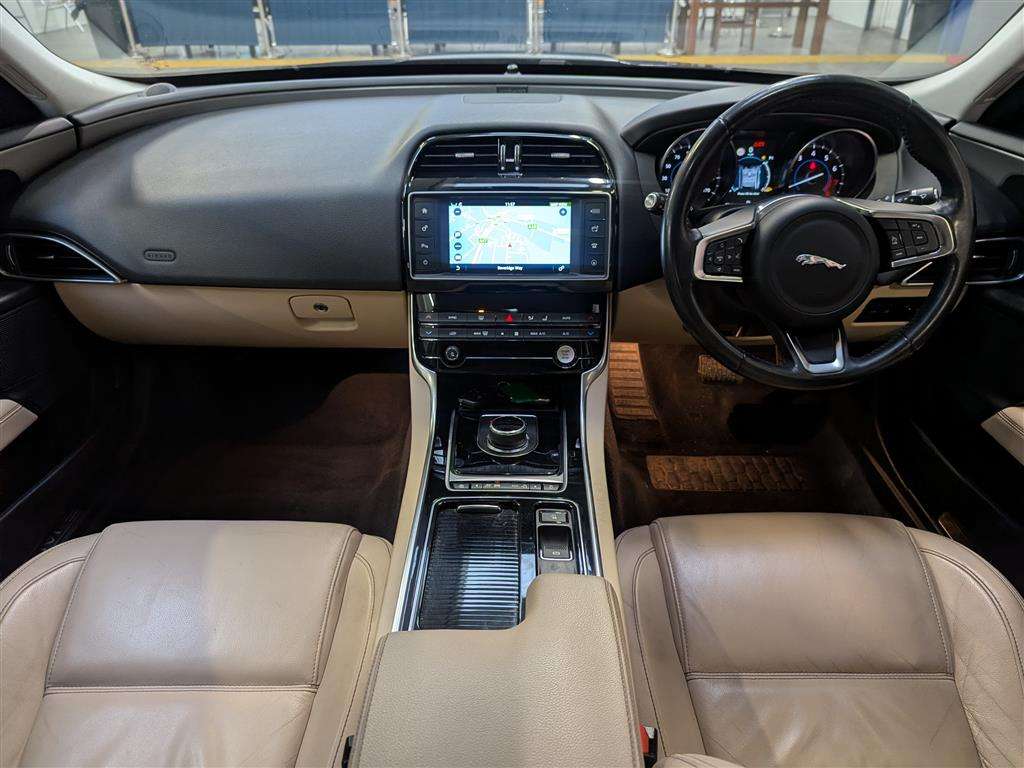 <p>2018 JAGUAR XE PRESTIGE I AUTO</p>