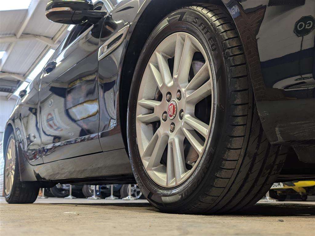 <p>2018 JAGUAR XE PRESTIGE I AUTO</p>