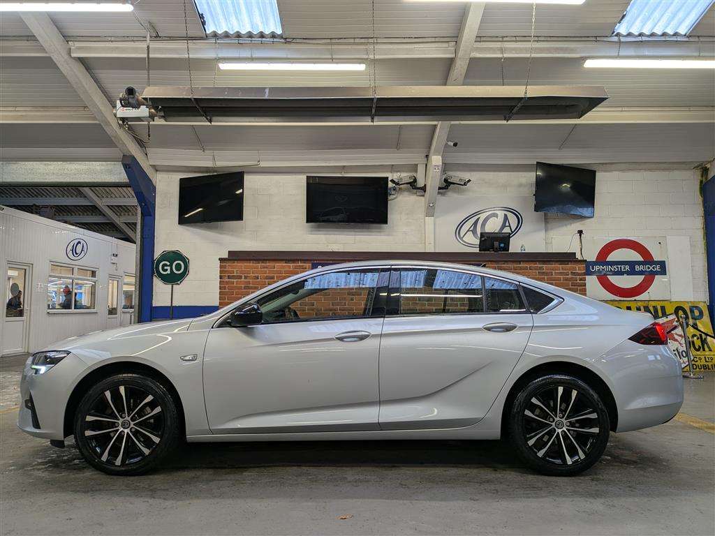 <p>2022 VAUXHALL INSIGNIA DESIGN TURBO D</p>