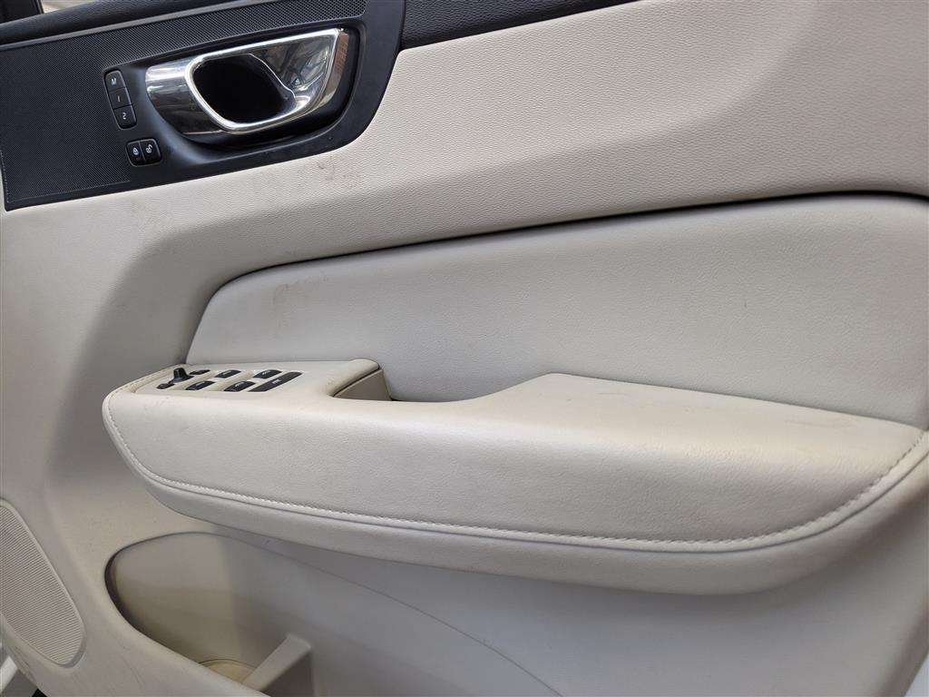 <p>2018 VOLVO XC60 INSCRIPTION PRO D4 AUTO</p>