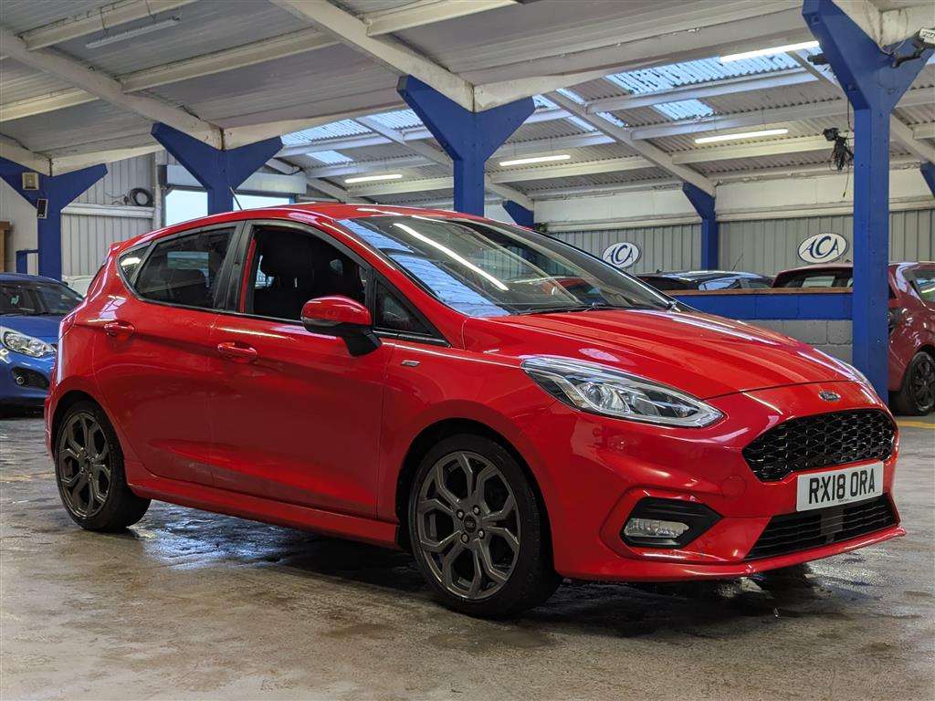 <p>2018 FORD FIESTA ST-LINE X TURBO</p>