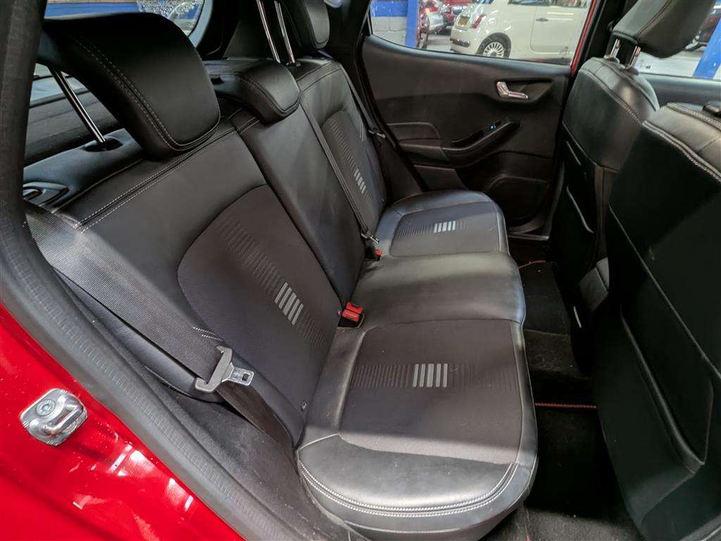 <p>2018 FORD FIESTA ST-LINE X TURBO</p>