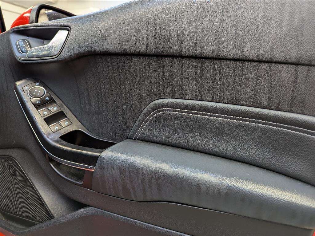 <p>2018 FORD FIESTA ST-LINE X TURBO</p>