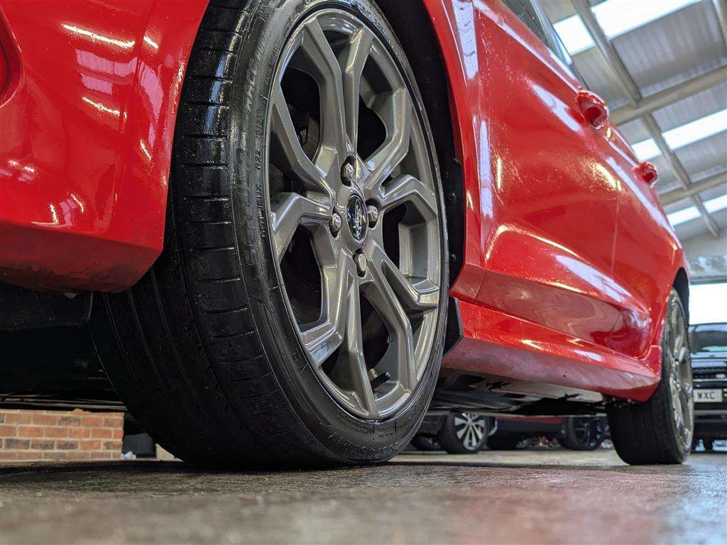 <p>2018 FORD FIESTA ST-LINE X TURBO</p>